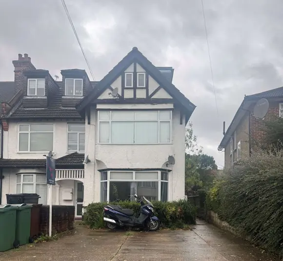 Bay Window Repair in London