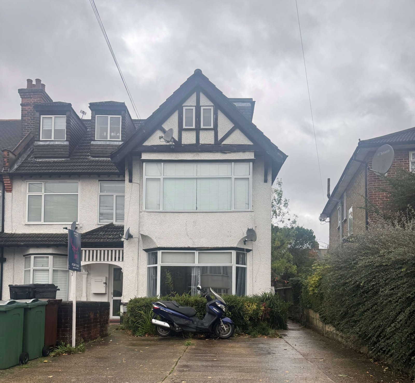 Bay window timber repair and external woodwork in London